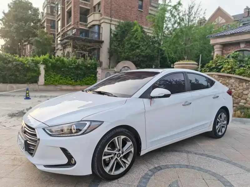 Hyundai Elantra