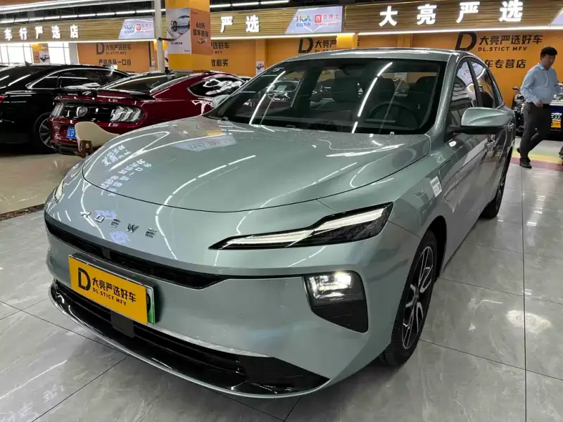 Roewe D6