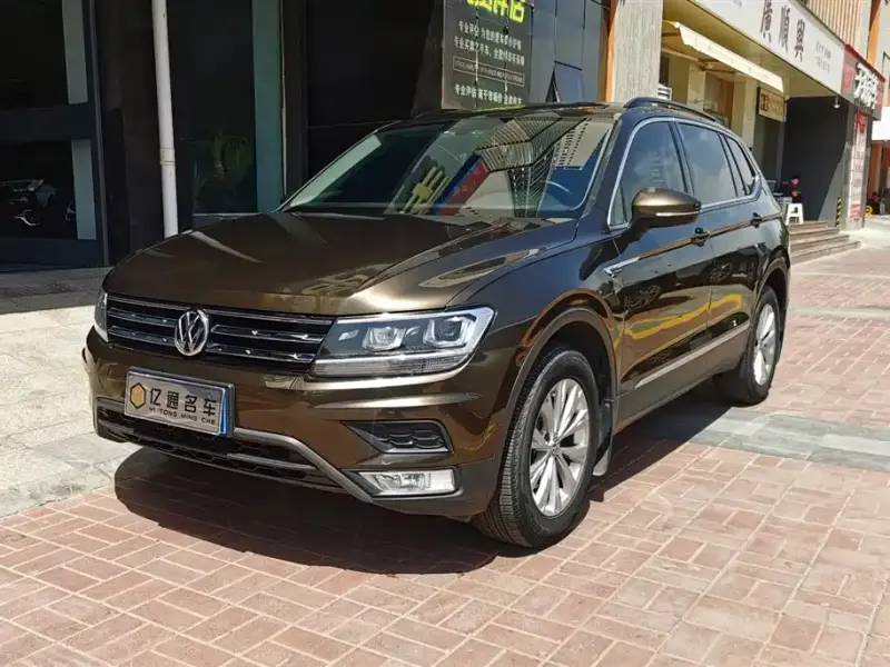 Volkswagen Tiguan L