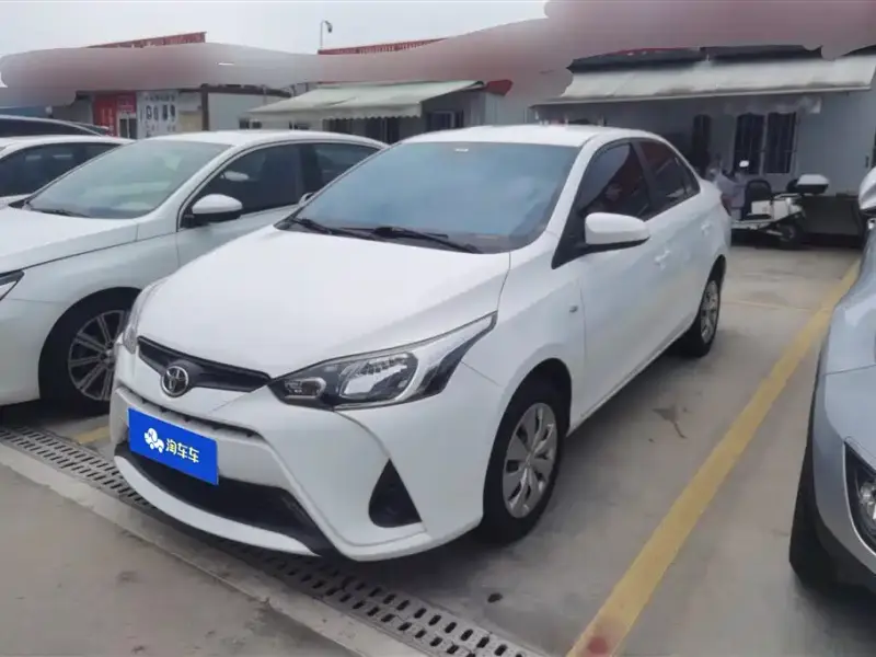 Toyota Yaris L