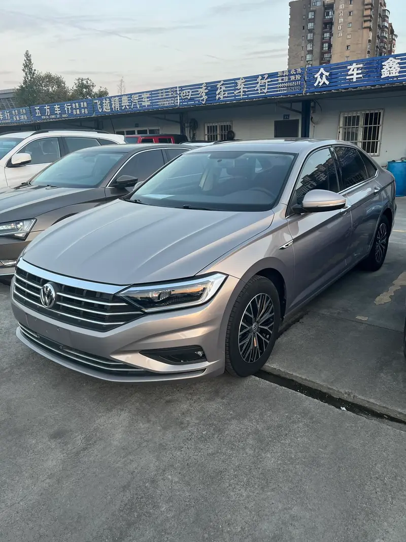 Volkswagen Sagitar