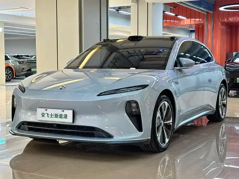 NIO ET5T