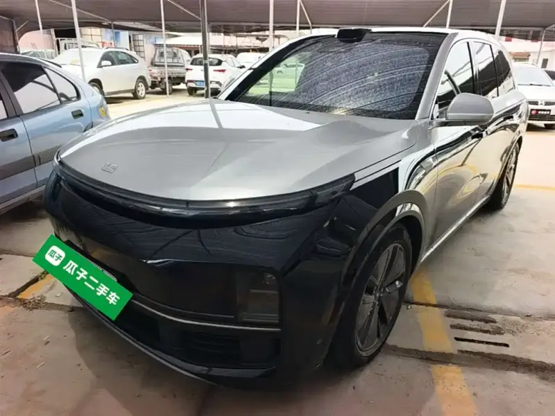 Li Auto L8