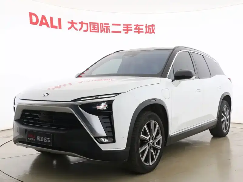 NIO ES8