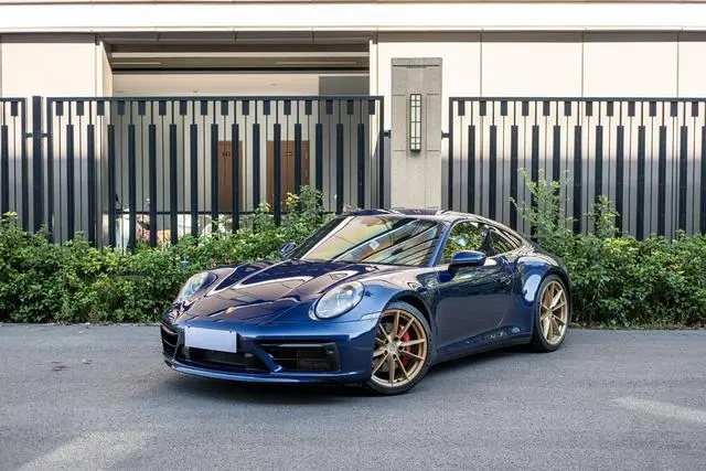 Porsche 911
