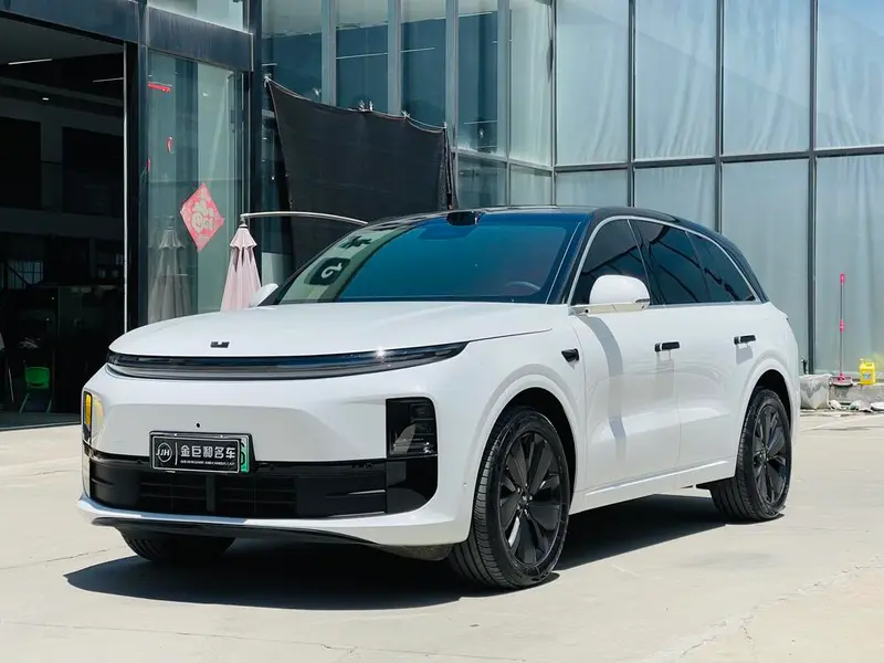 Li Auto L6