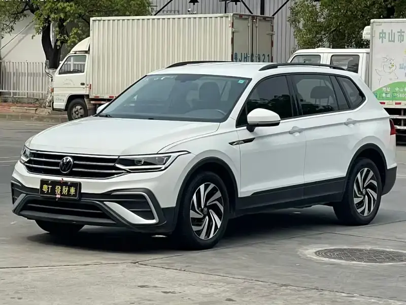 Volkswagen Tiguan L