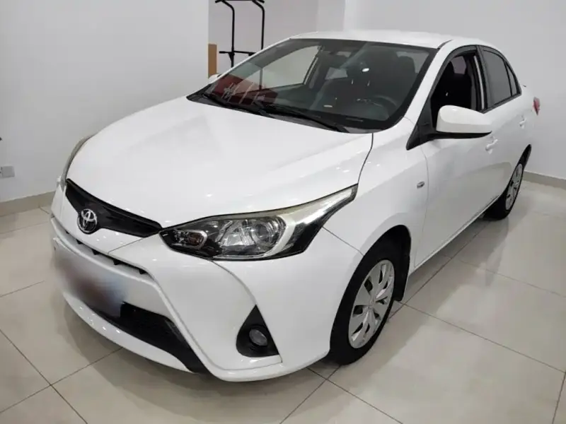 Toyota Yaris L