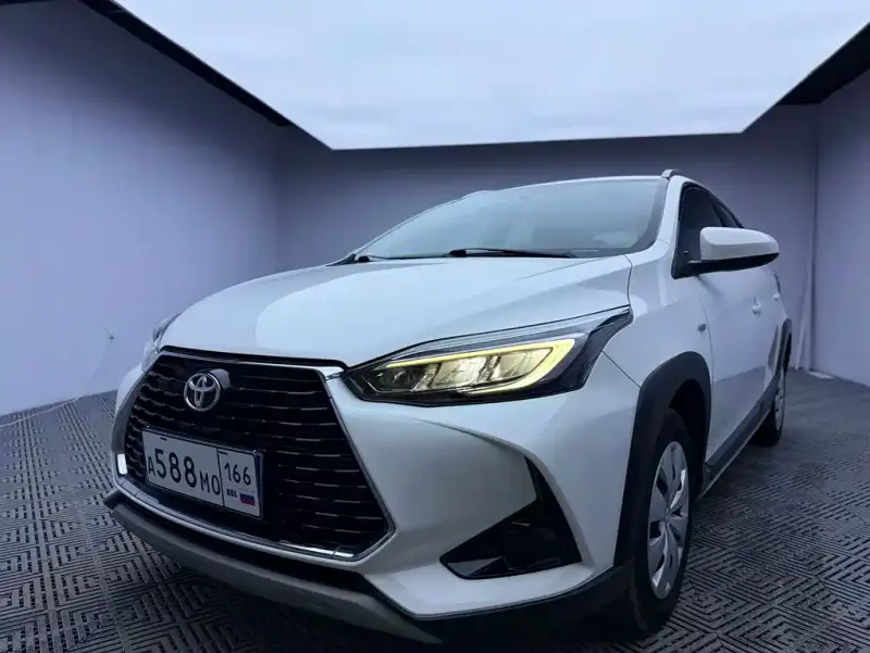 Toyota Yaris L