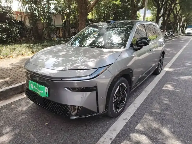 Toyota Bozhi 3X