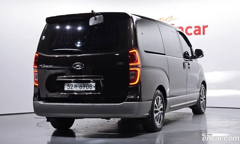 Hyundai H-1 (Starex)