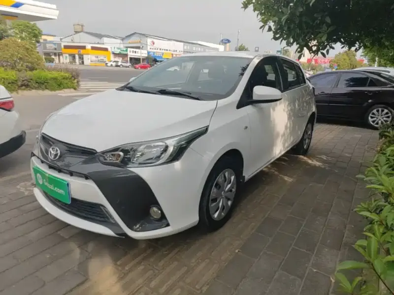 Toyota Yaris L