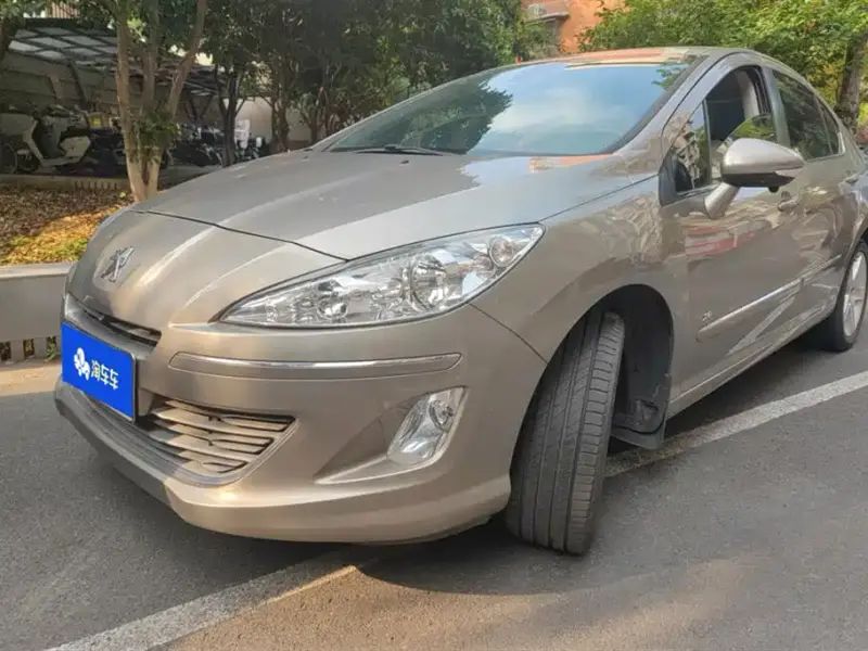Peugeot 408