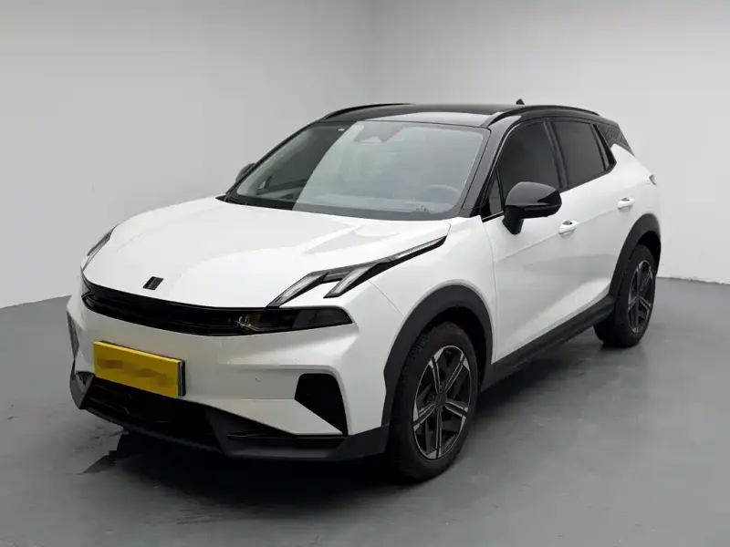 Lynk & Co 06 EM-P