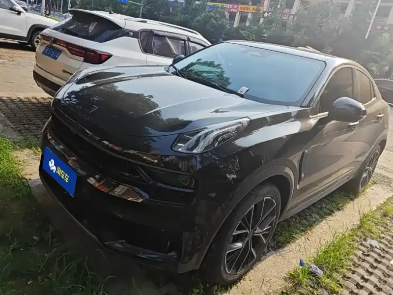Lynk & Co 05