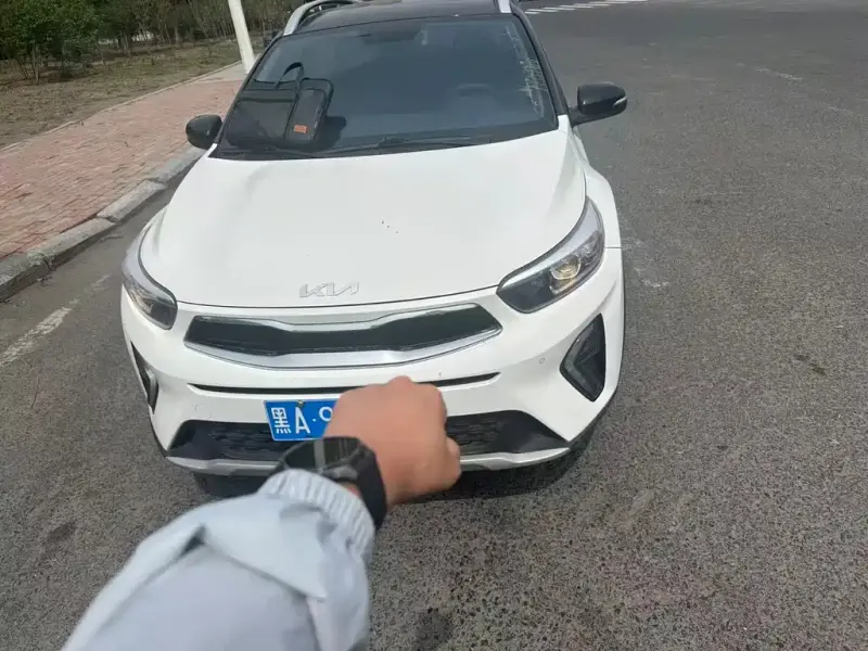 Kia KX1