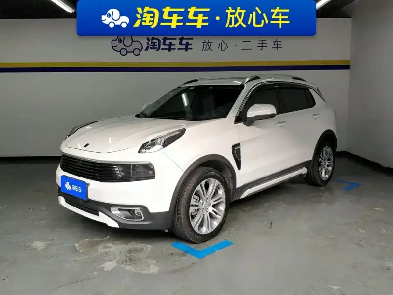 Lynk & Co 01