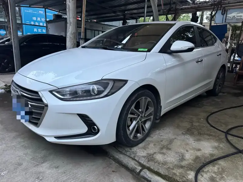 Hyundai Elantra