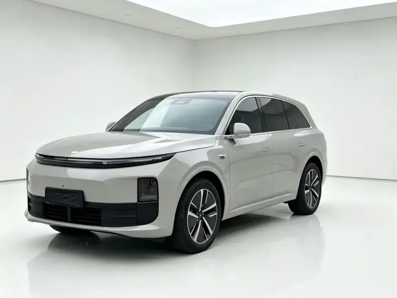 Li Auto L6