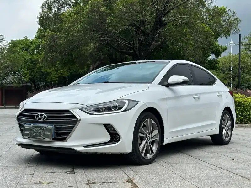 Hyundai Elantra