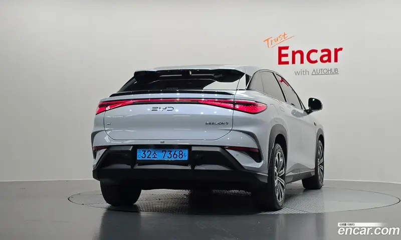 BYD Sealion 7