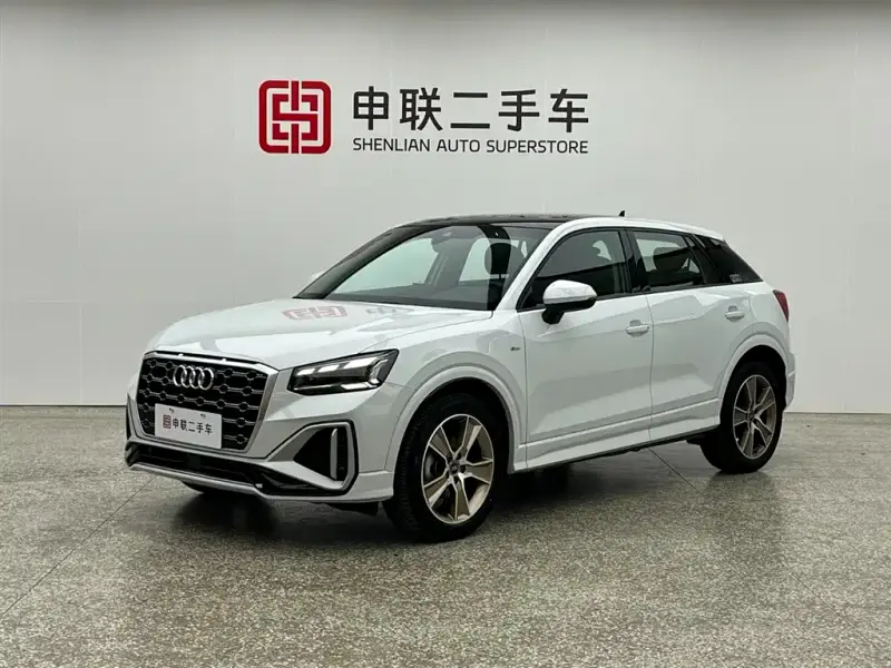Audi Q2L