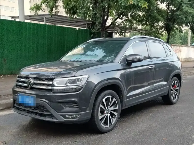 Volkswagen Tharu