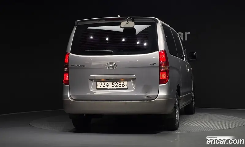 Hyundai H-1