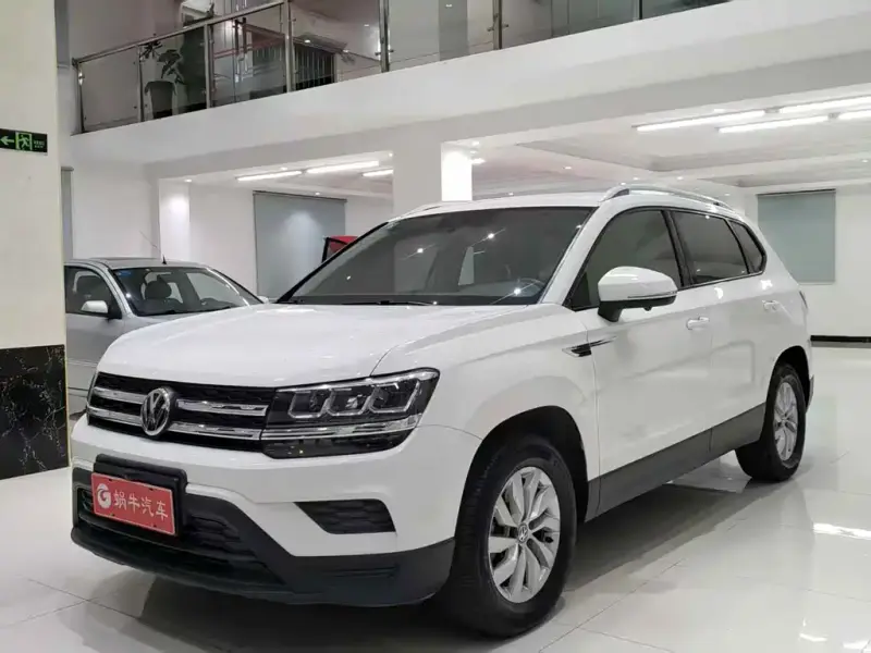 Volkswagen Tharu