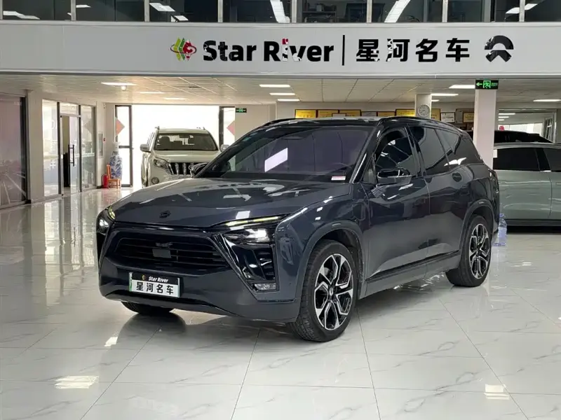 NIO ES8
