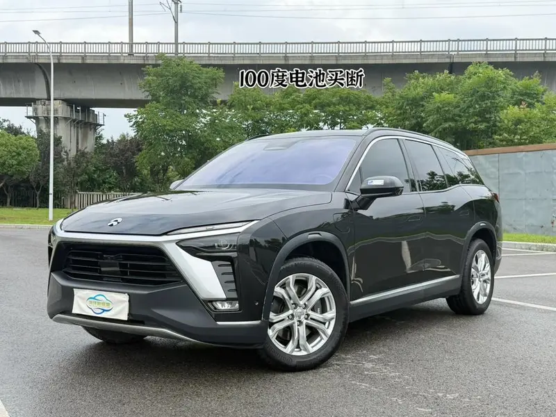 NIO ES8