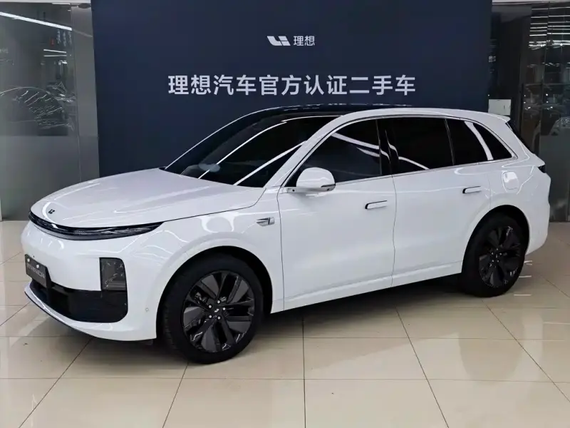Li Auto L6