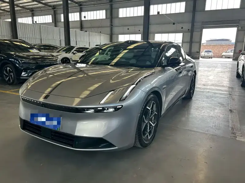 Lynk & Co Z10