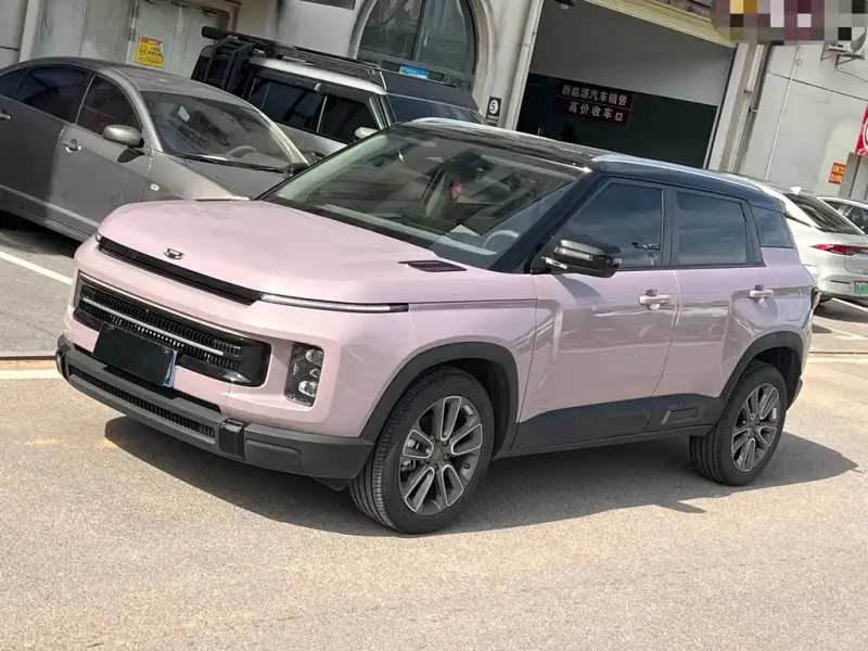 Geely ICON