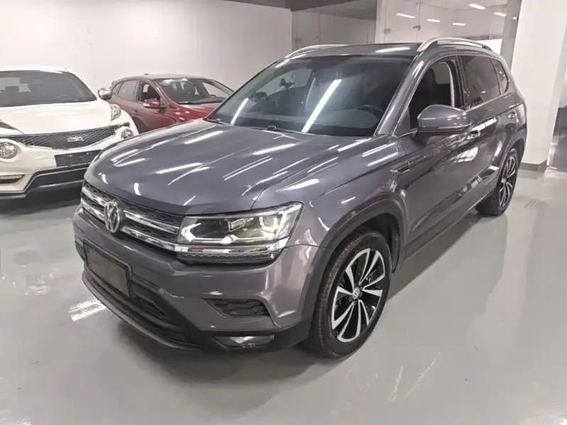 Volkswagen Tharu