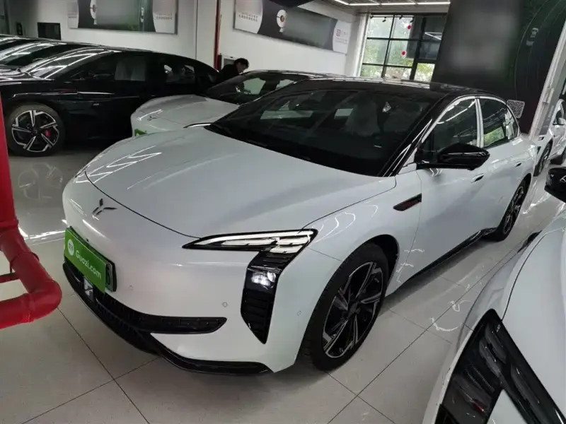 Hongqi EH7