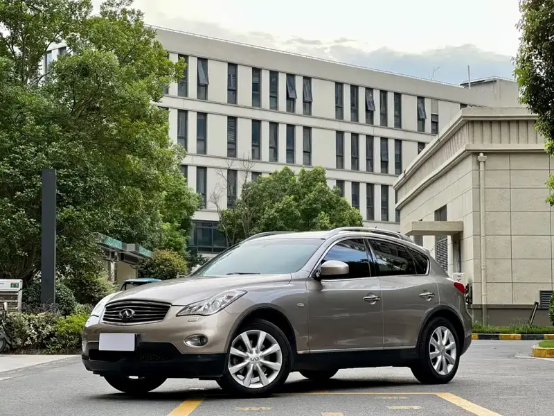 Infiniti EX