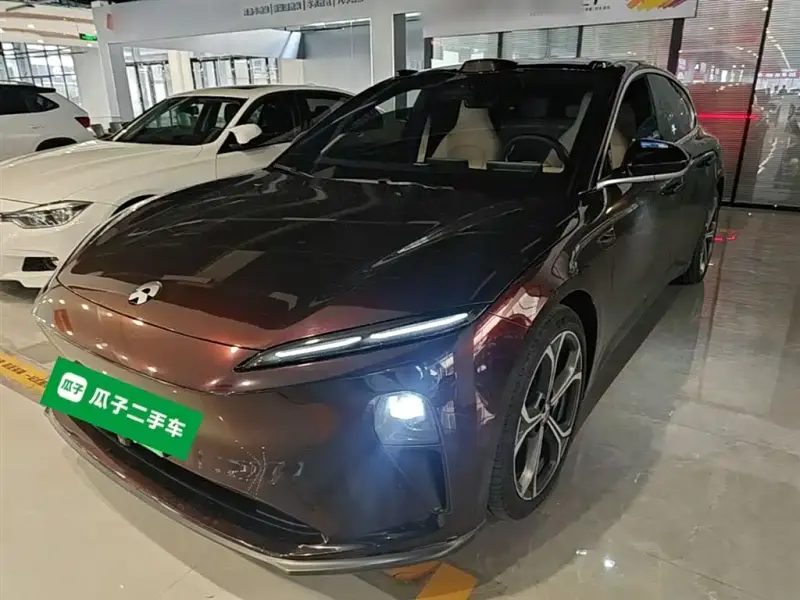 NIO ET5T