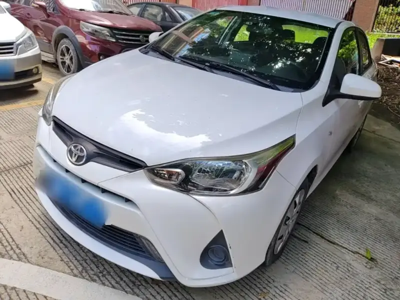Toyota Yaris L