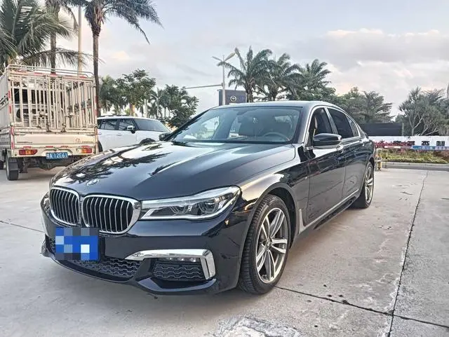 BMW 7-Series