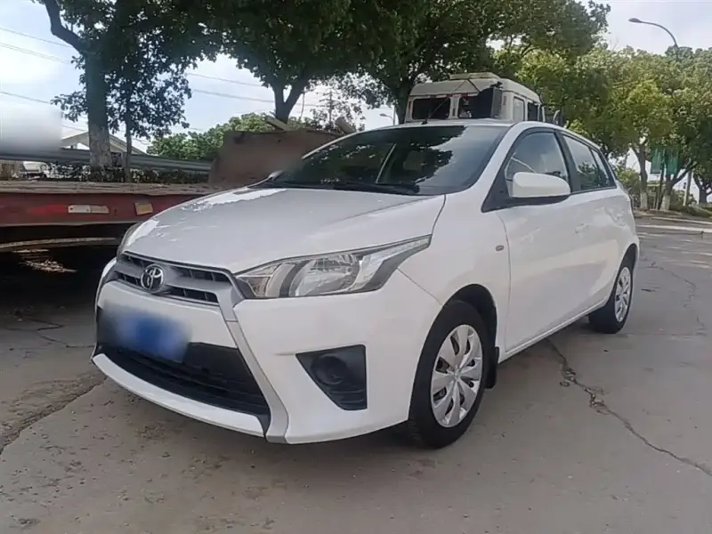 Toyota Yaris L