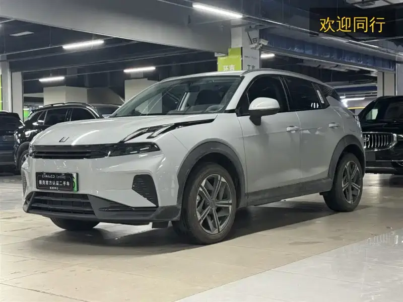 Lynk & Co 06 EM-P