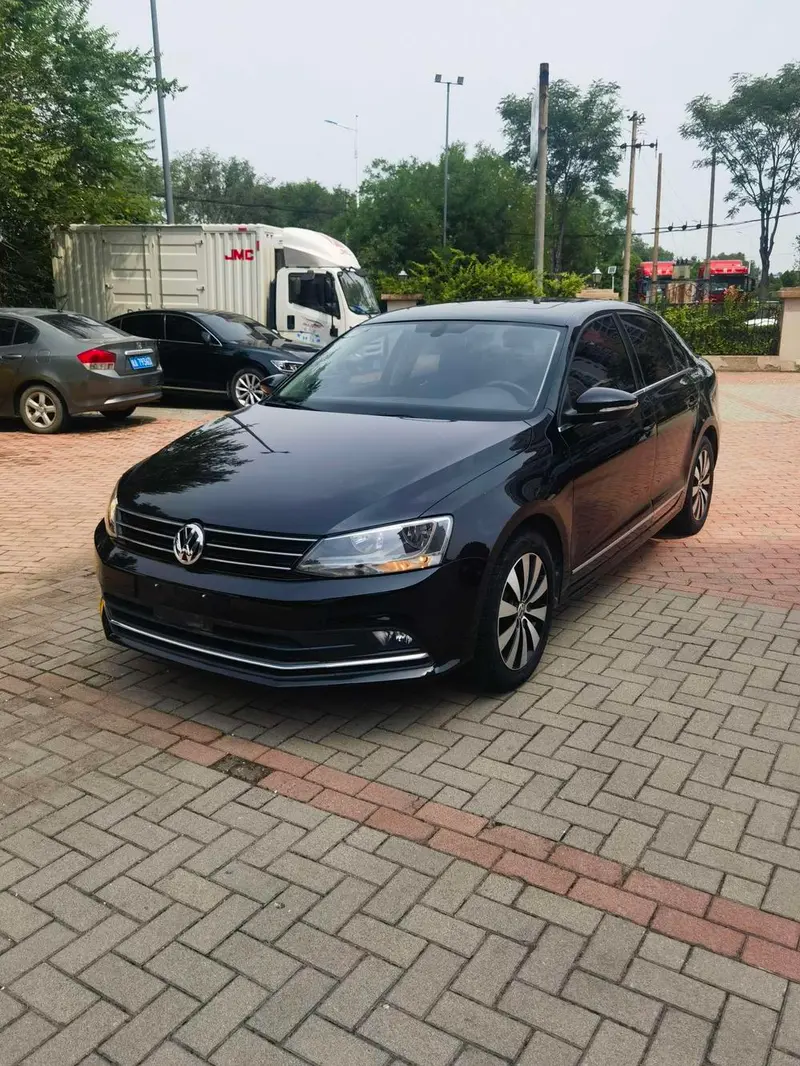 Volkswagen Sagitar