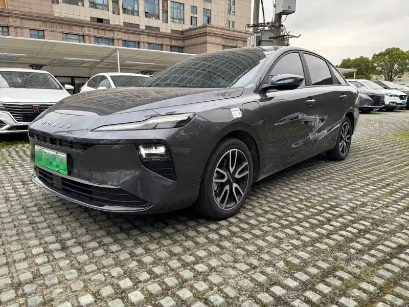 Roewe D6