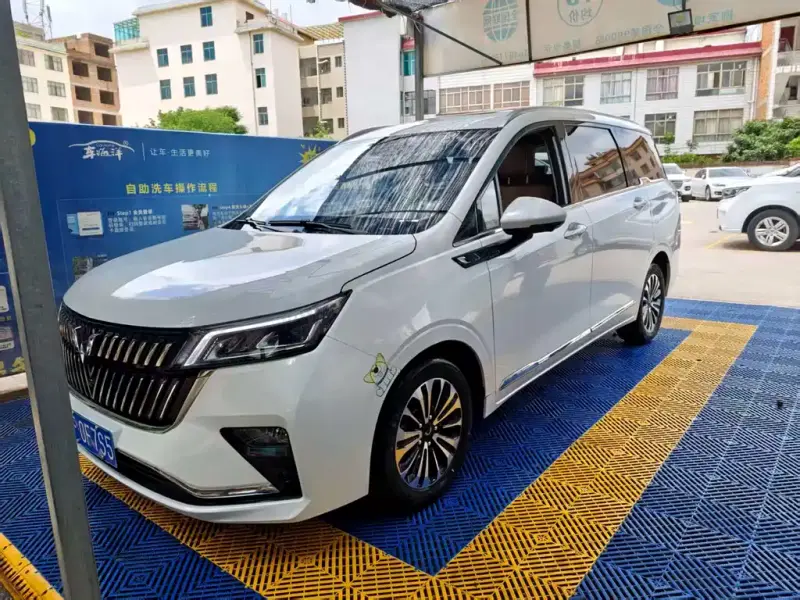 Wuling Jiachen