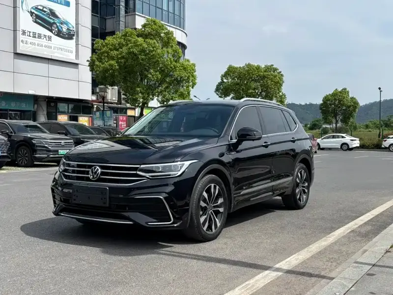 Volkswagen Tiguan L