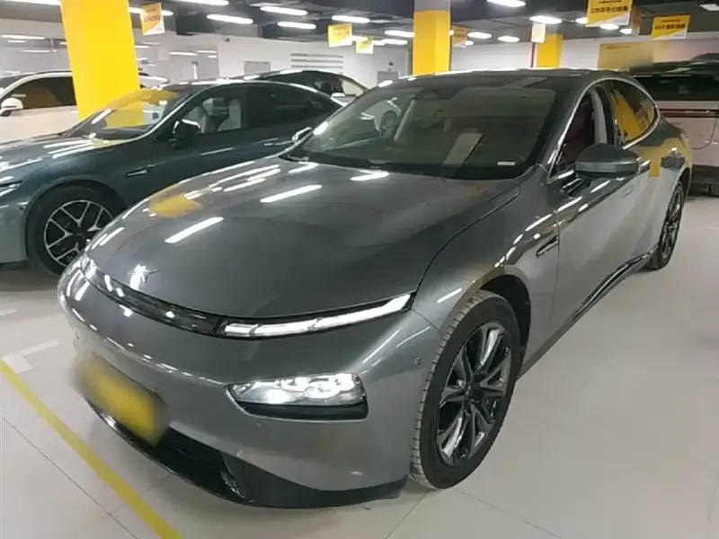 XPeng P7