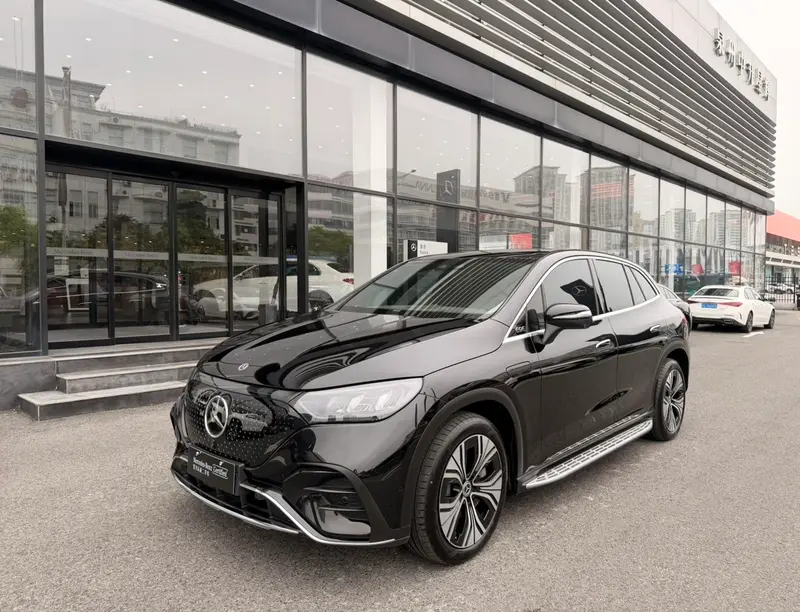 Mercedes-Benz EQE SUV