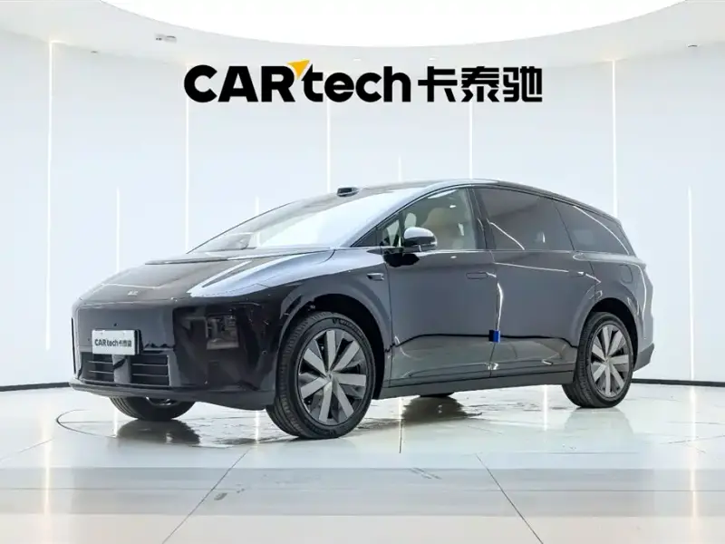 Li Auto i8