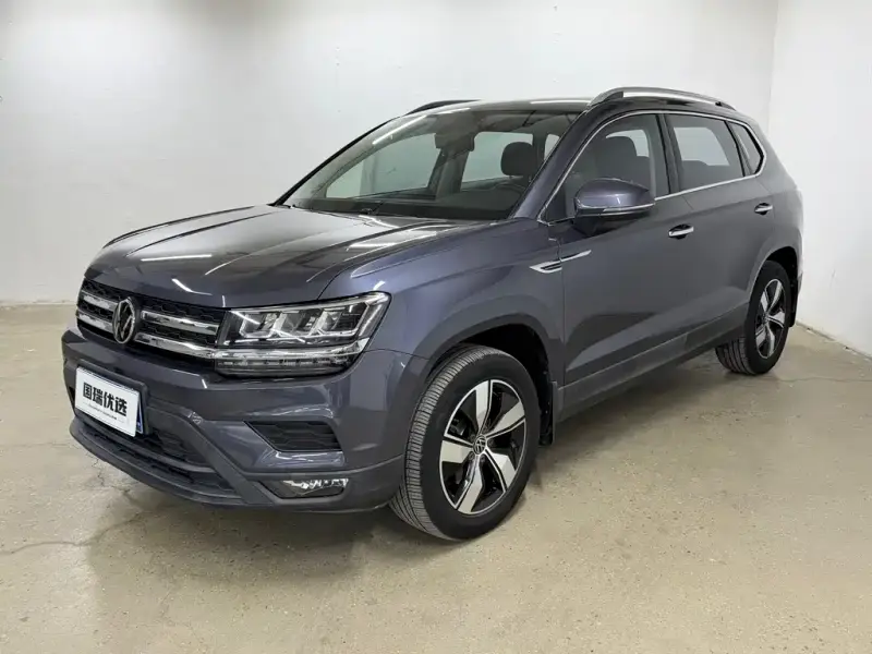 Volkswagen Tharu